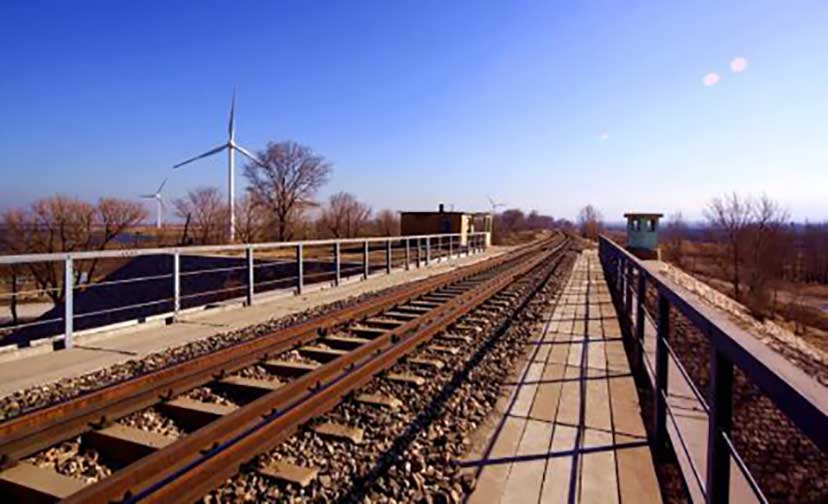 高鐵建設(shè)領(lǐng)域，加大對(duì)機(jī)制砂的需求