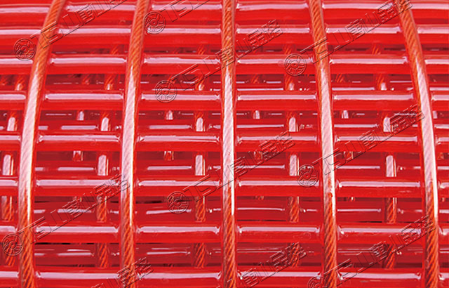 篩分設(shè)備選用聚氨酯篩網(wǎng)，高耐磨、壽命長