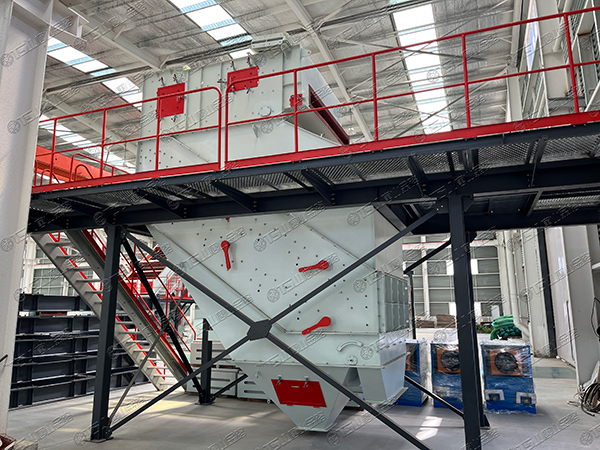 高頻篩，細(xì)物料篩分專家，效率高還不堵孔